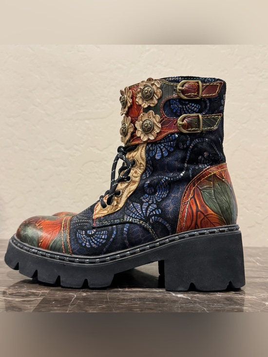 L'artiste Shoes - L’artiste by Spring Step Limitless Patchwork Leather Combat Boots